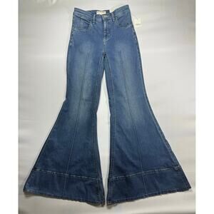 NWT We The Free Women's La Rosa Flare Blue Stretch Denim Jeans - Size 26x32.5
